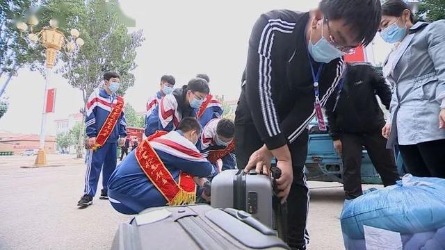 张峻豪下班最新动态曝光