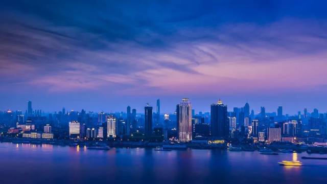 武汉市的繁荣与发展，大都市的崛起