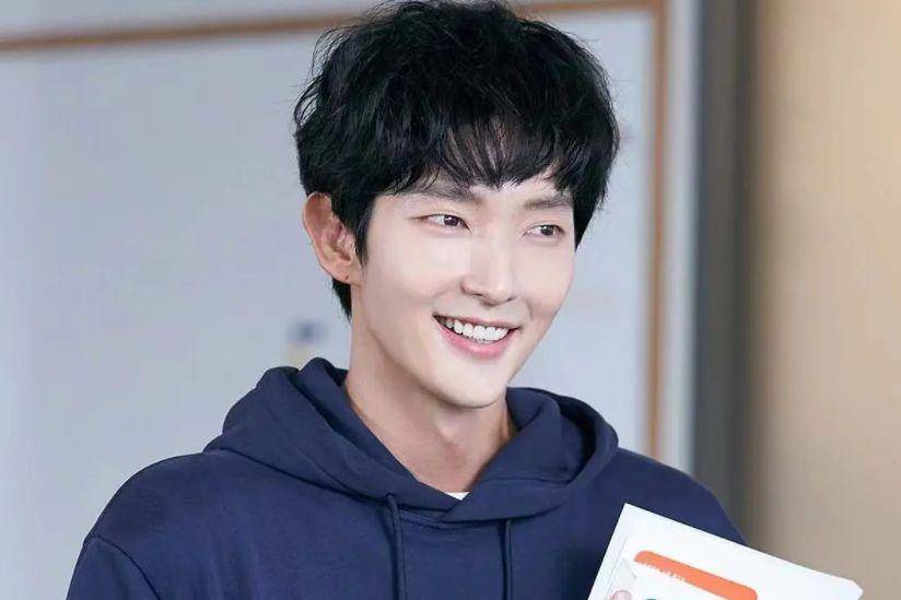 李准基韩剧最新动态，潮流引领，荧幕魅力重塑
